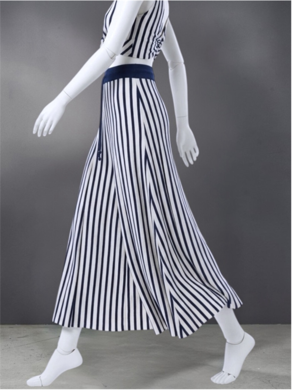 Zara Navy & White Knotted Striped Maxi Skirt – Size M – New - Picture 2 of 9